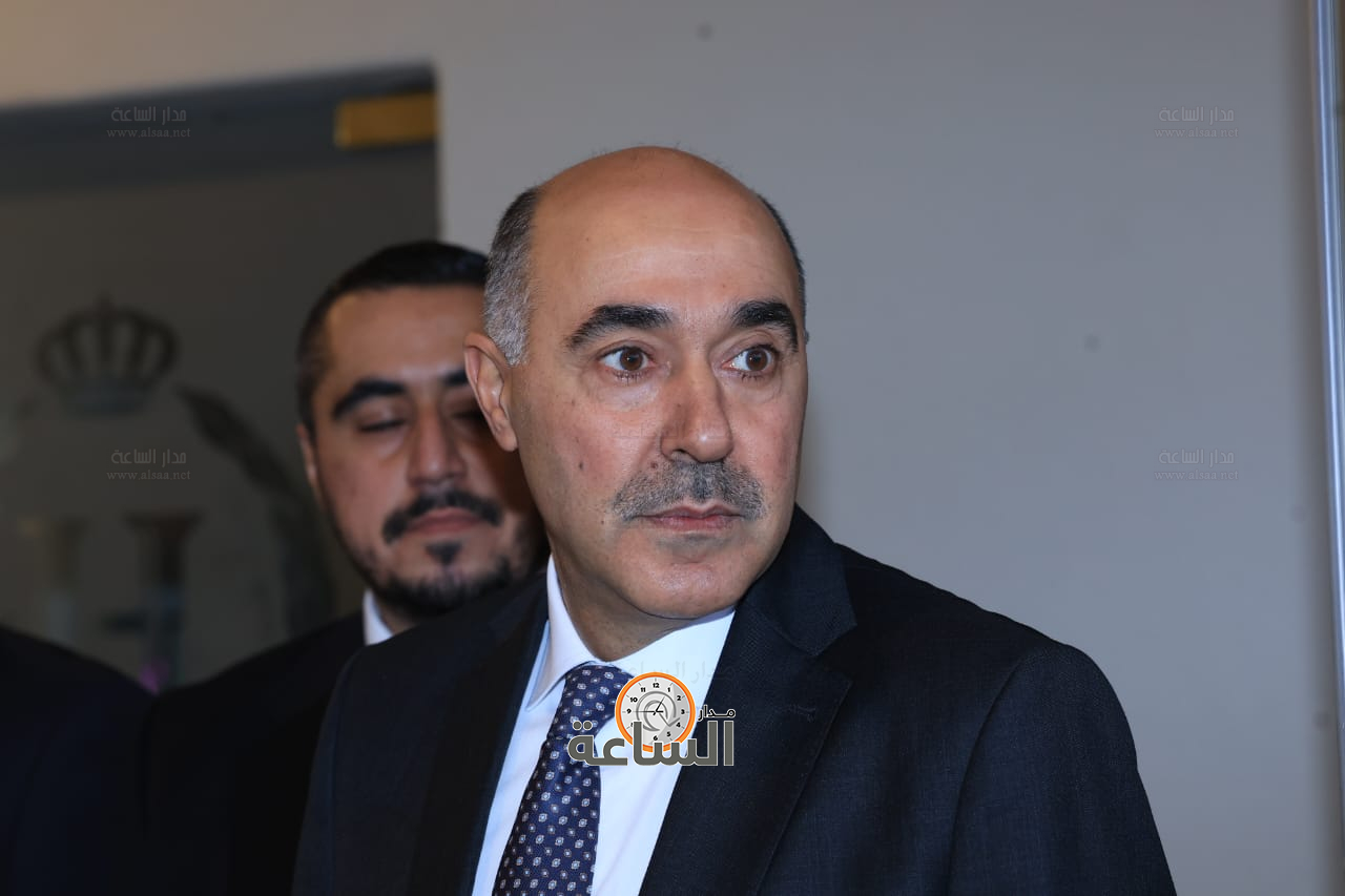 Madar Al-Saa Images 0.55898939940636