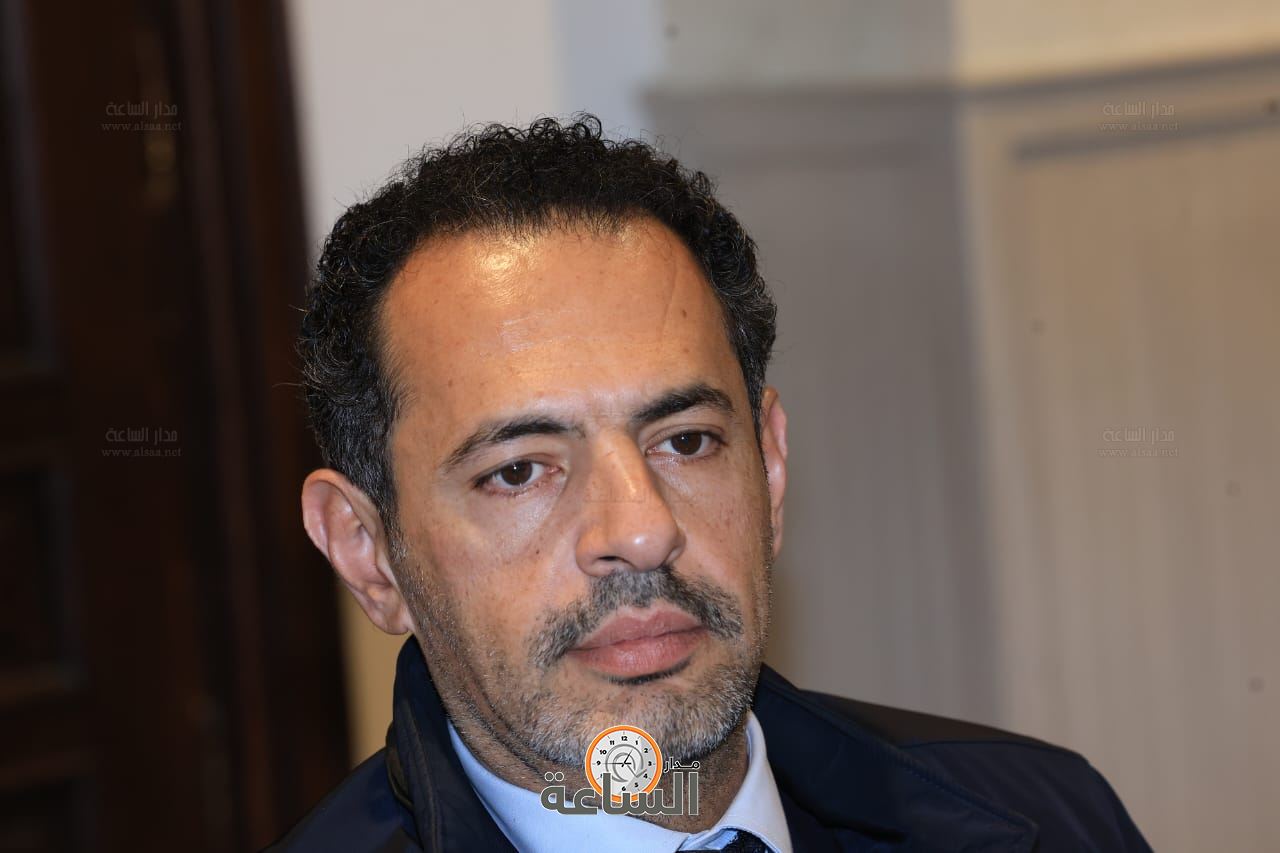 Madar Al-Saa Images 0.09702030490589175