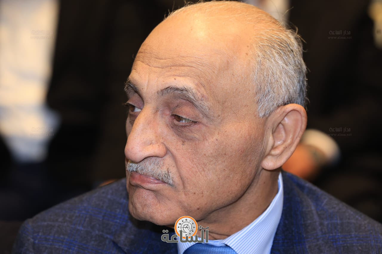 Madar Al-Saa Images 0.19005808760624288