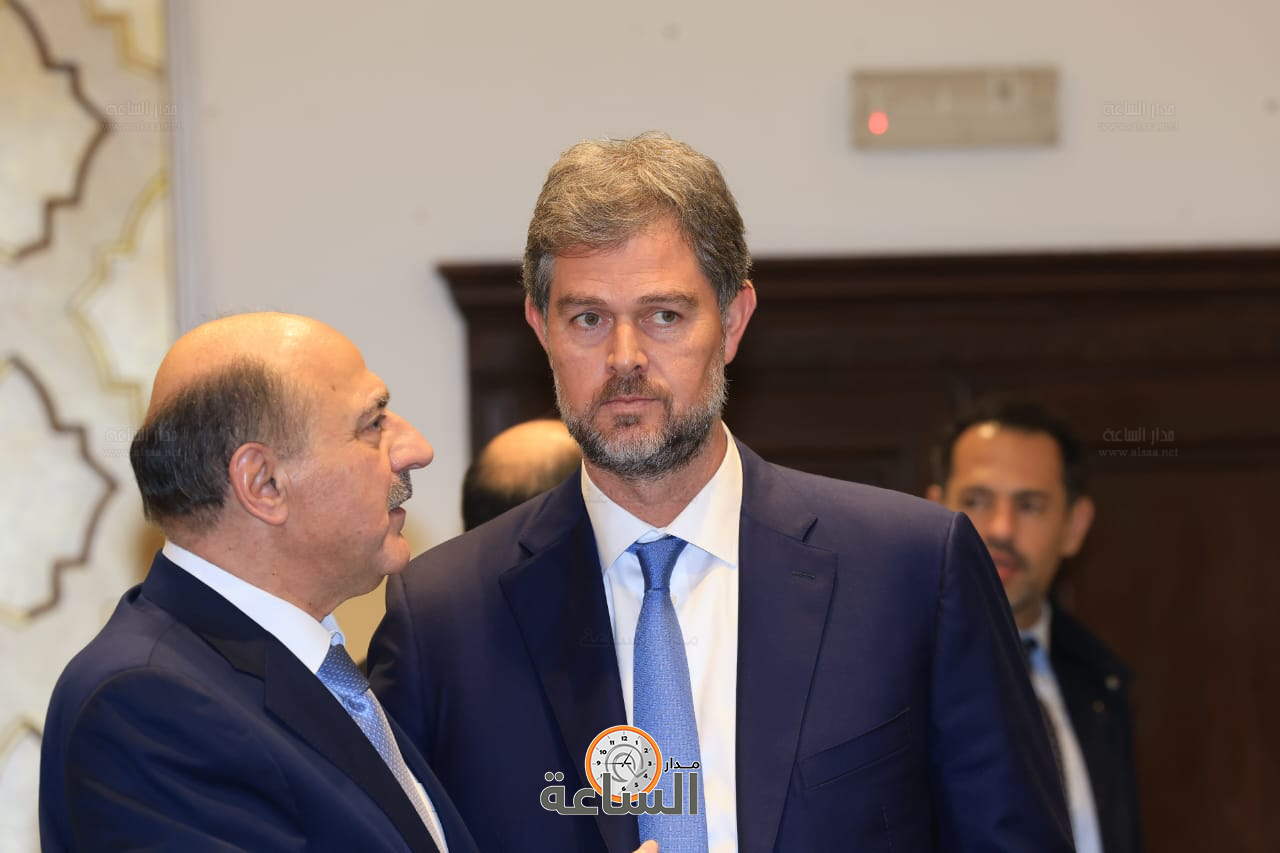 Madar Al-Saa Images 0.2931686414866027