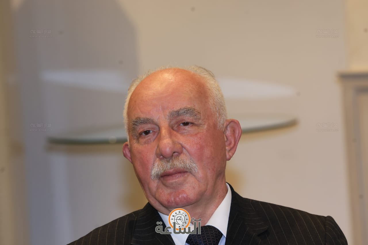 Madar Al-Saa Images 0.04558761453894622