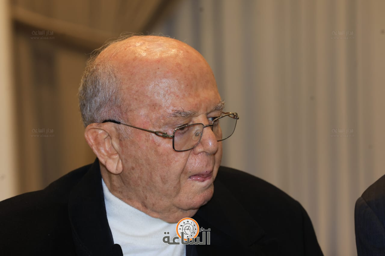 Madar Al-Saa Images 0.14873321070687107