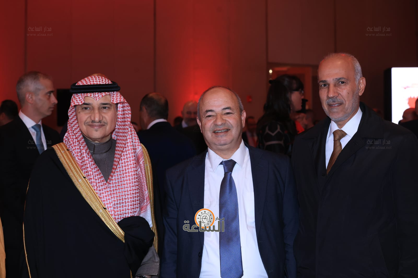 Madar Al-Saa Images 0.6777198500027177