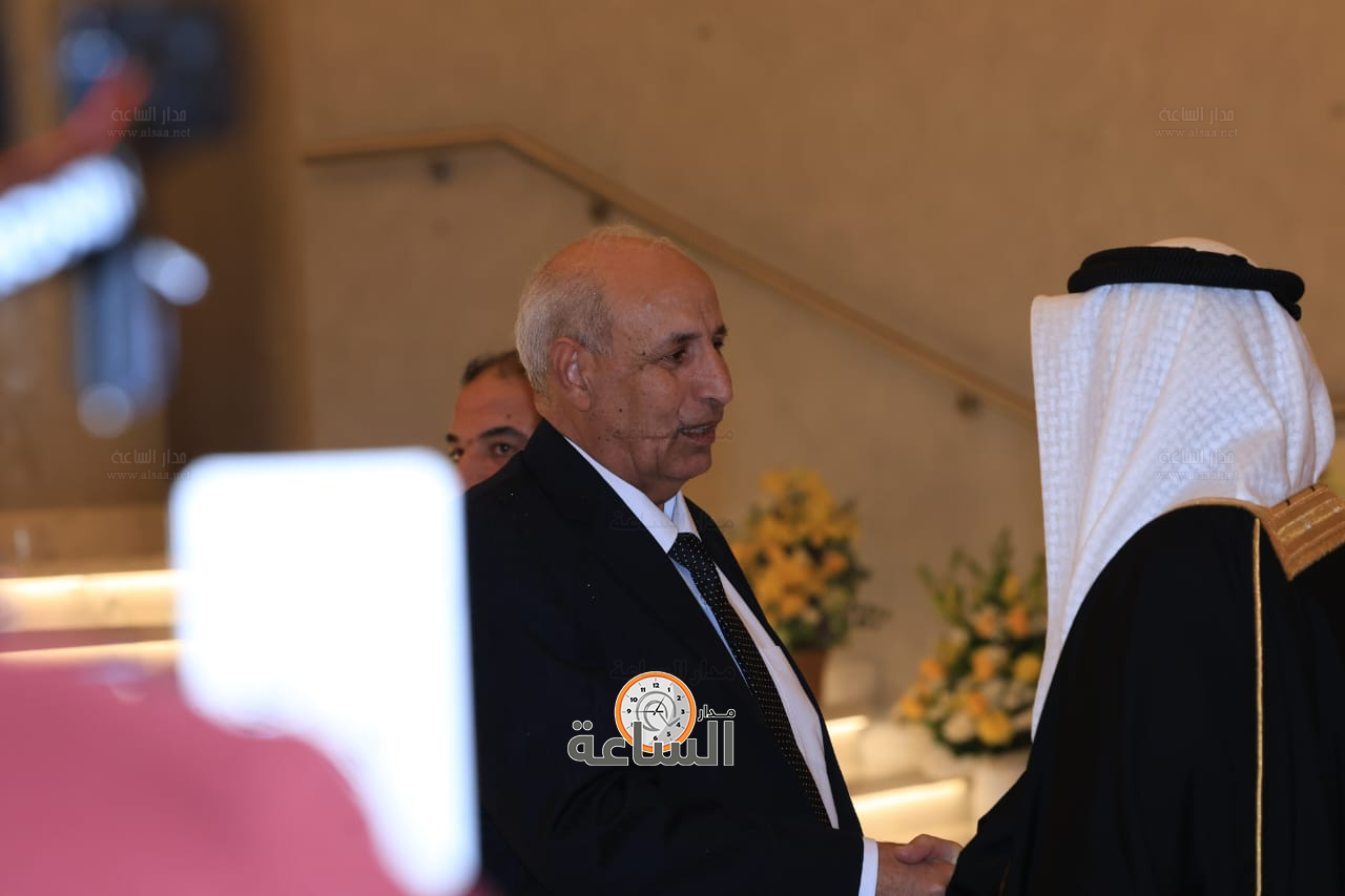 Madar Al-Saa Images 0.07706225984287429