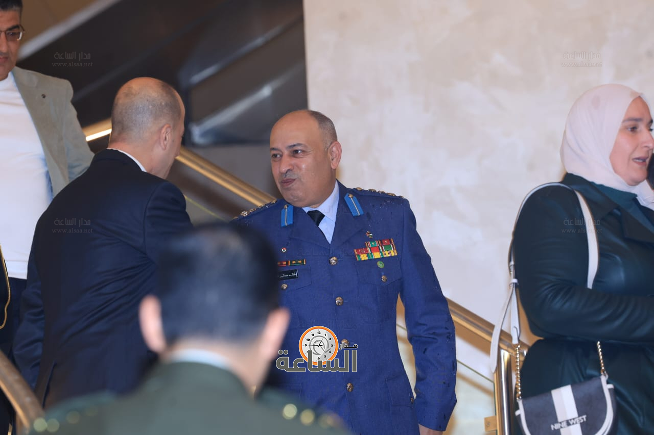 Madar Al-Saa Images 0.7490107906250896