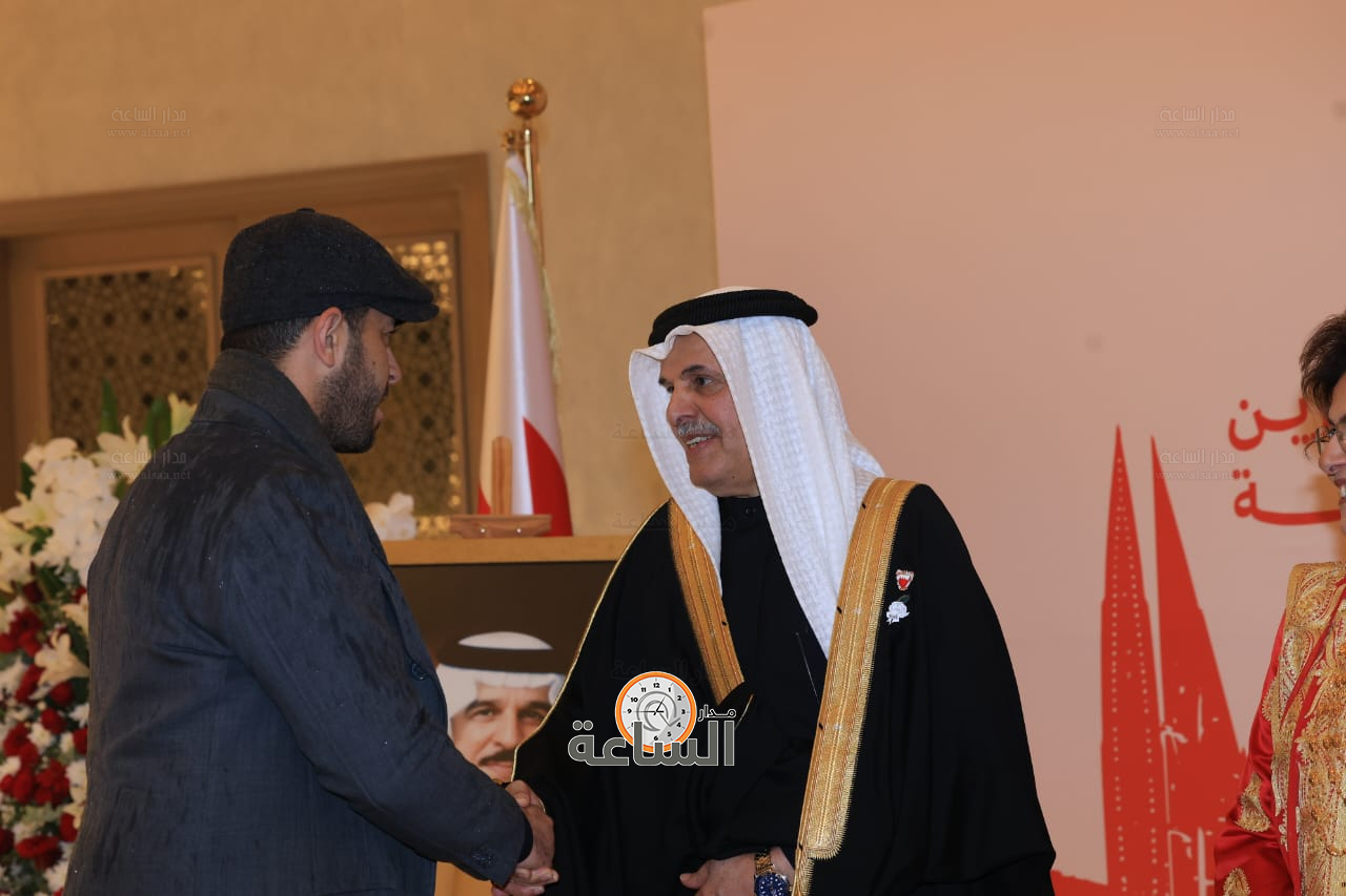 Madar Al-Saa Images 0.24868235122308824