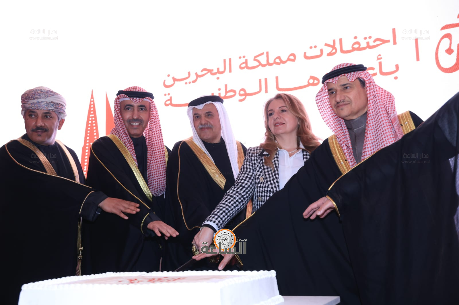 Madar Al-Saa Images 0.49283413583213065