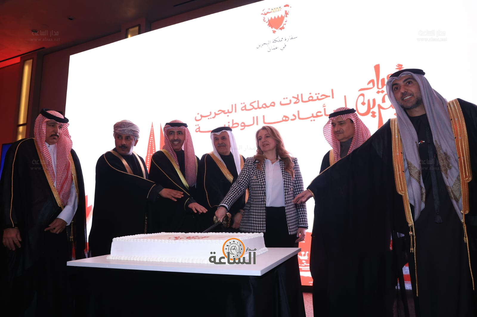 Madar Al-Saa Images 0.38934433547022185