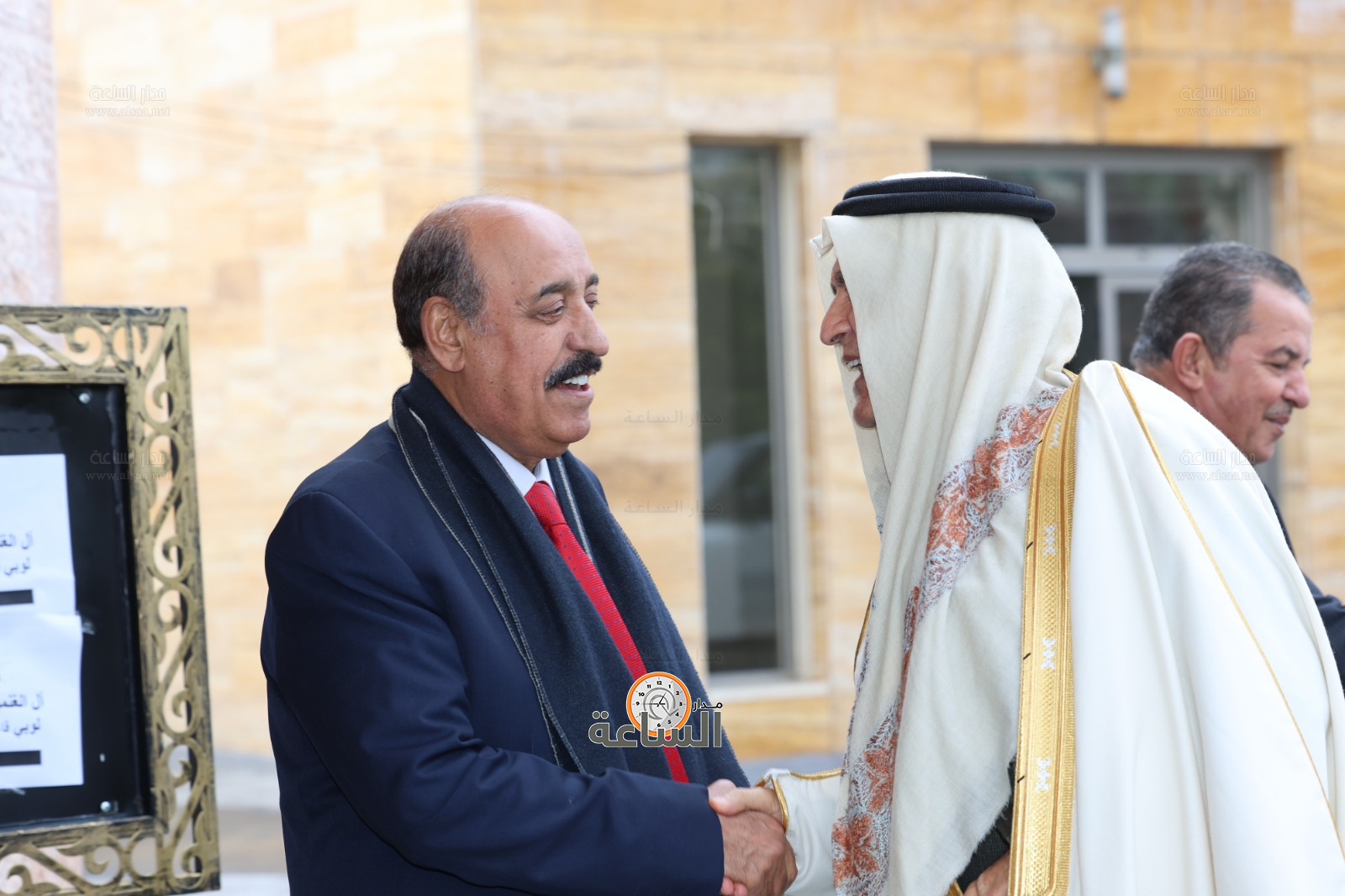 Madar Al-Saa Images 0.08302793133228681