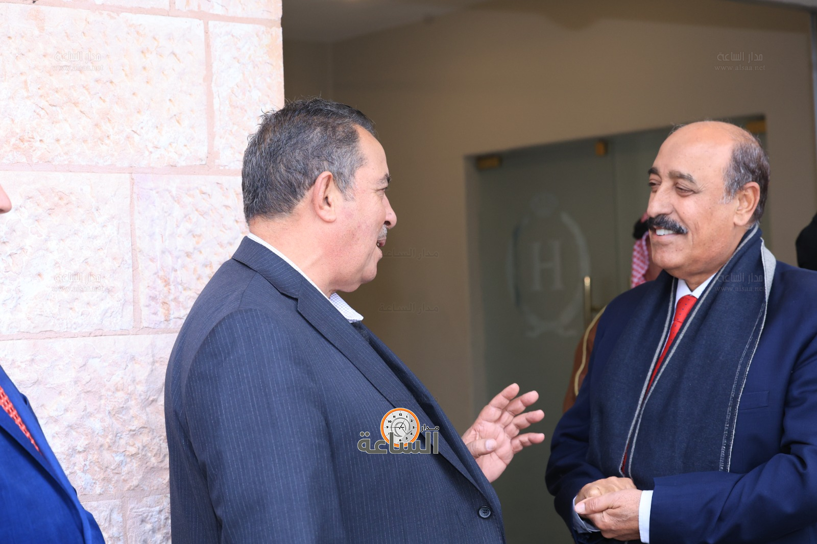 Madar Al-Saa Images 0.8838691360058899