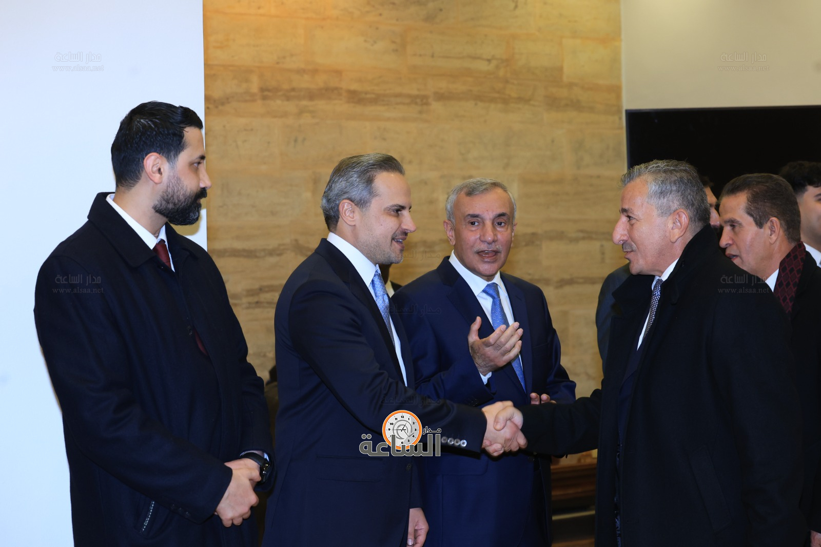 Madar Al-Saa Images 0.2762575581467144