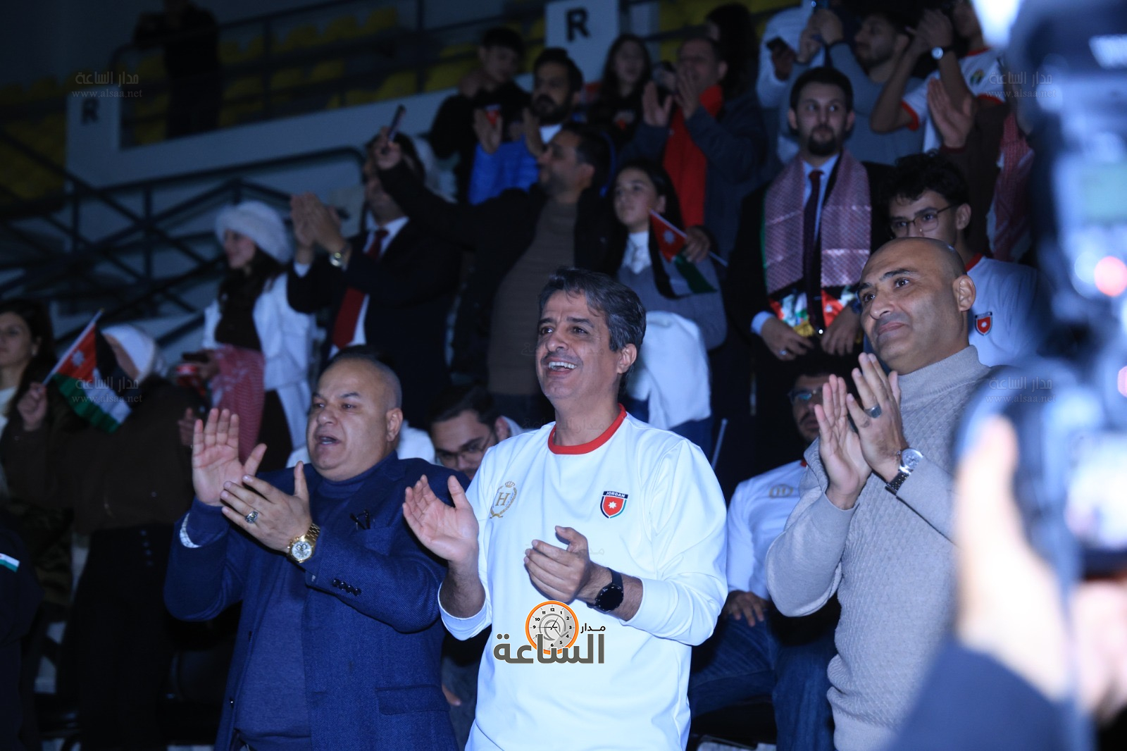 Madar Al-Saa Images 0.6949636604474555