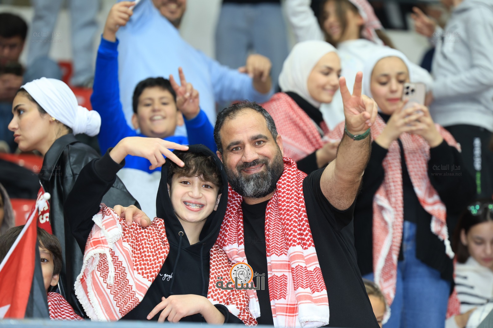 Madar Al-Saa Images 0.7702118619830234