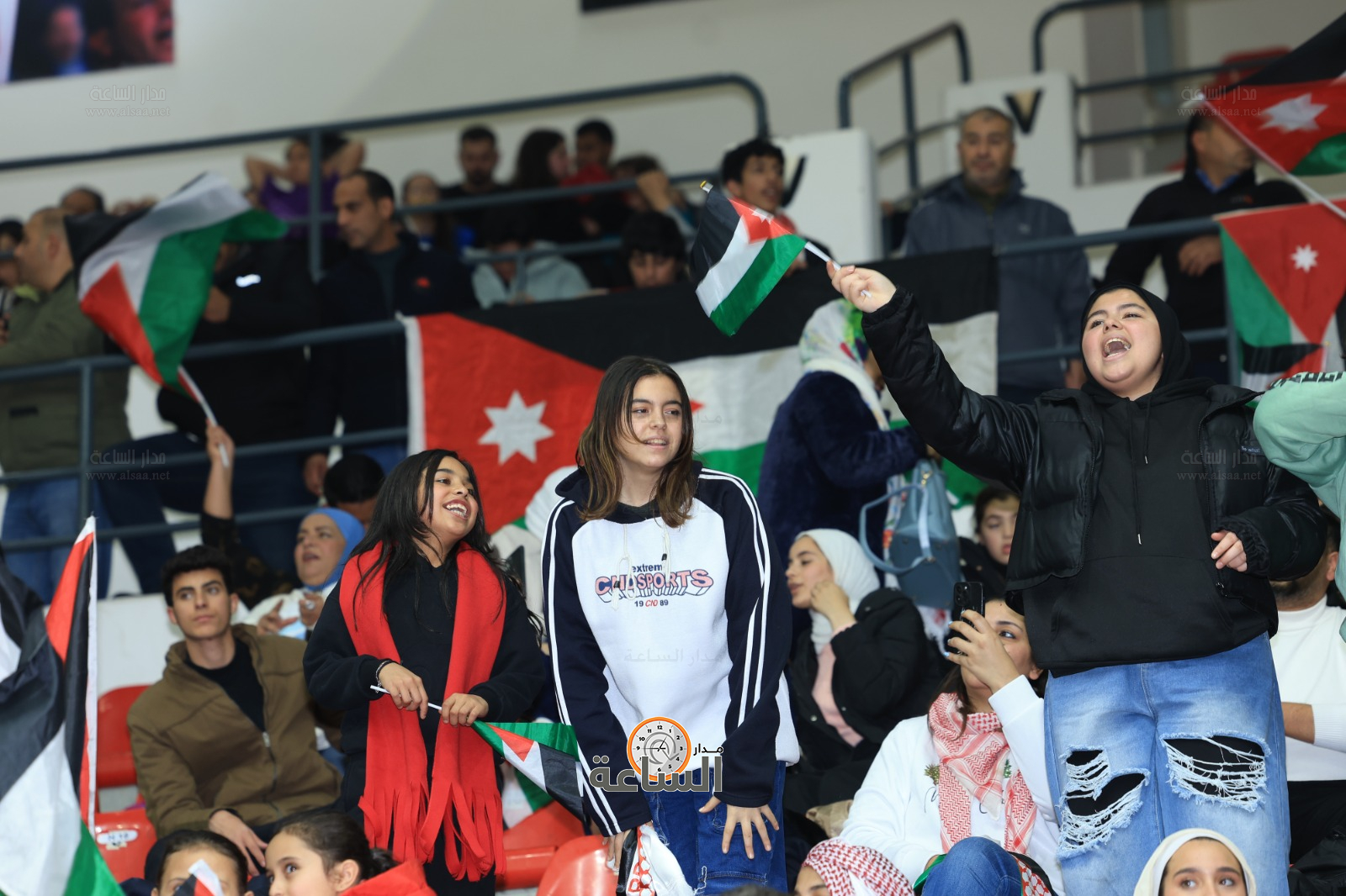 Madar Al-Saa Images 0.6431968135375918