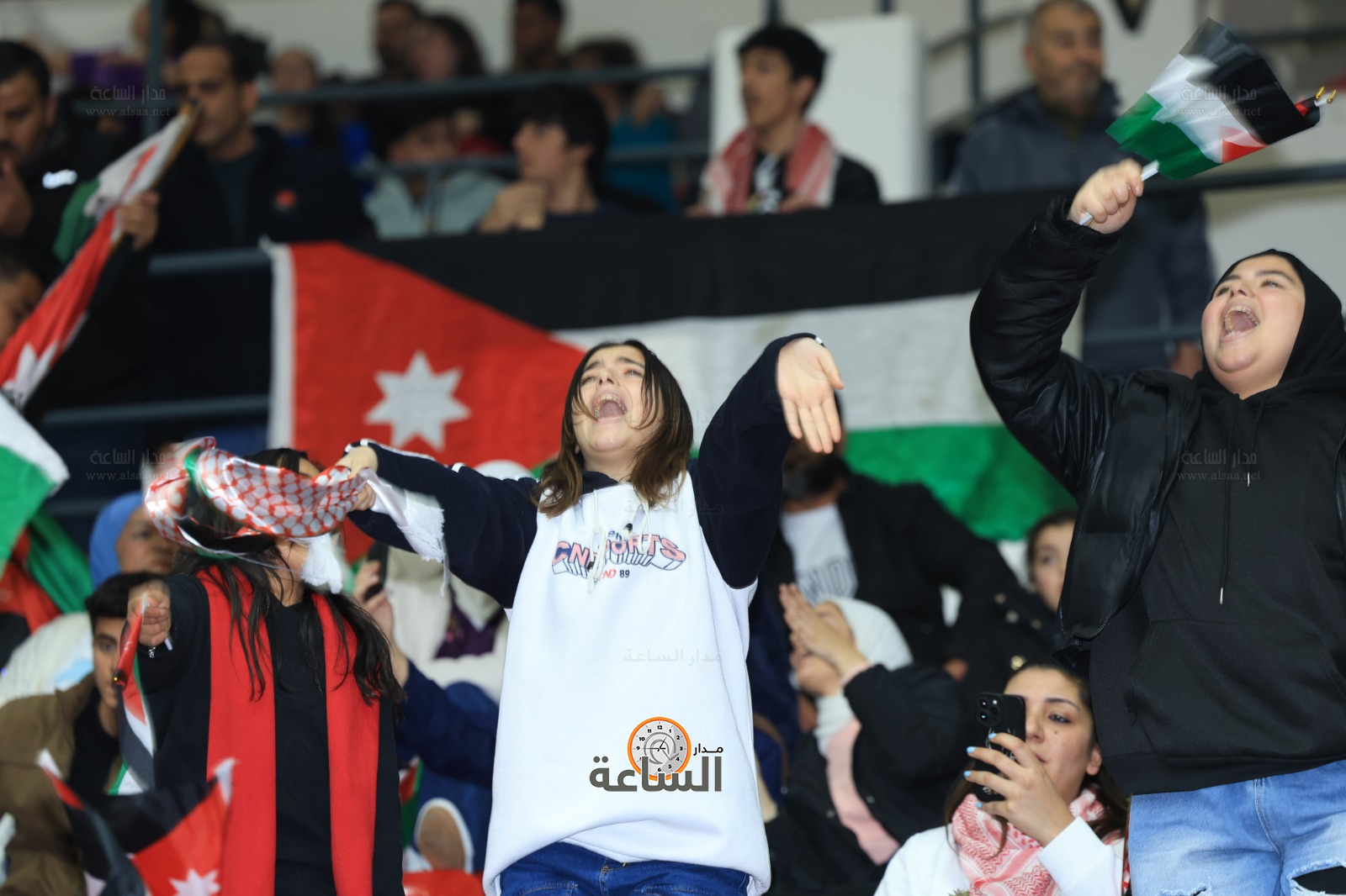 Madar Al-Saa Images 0.10370811425884996