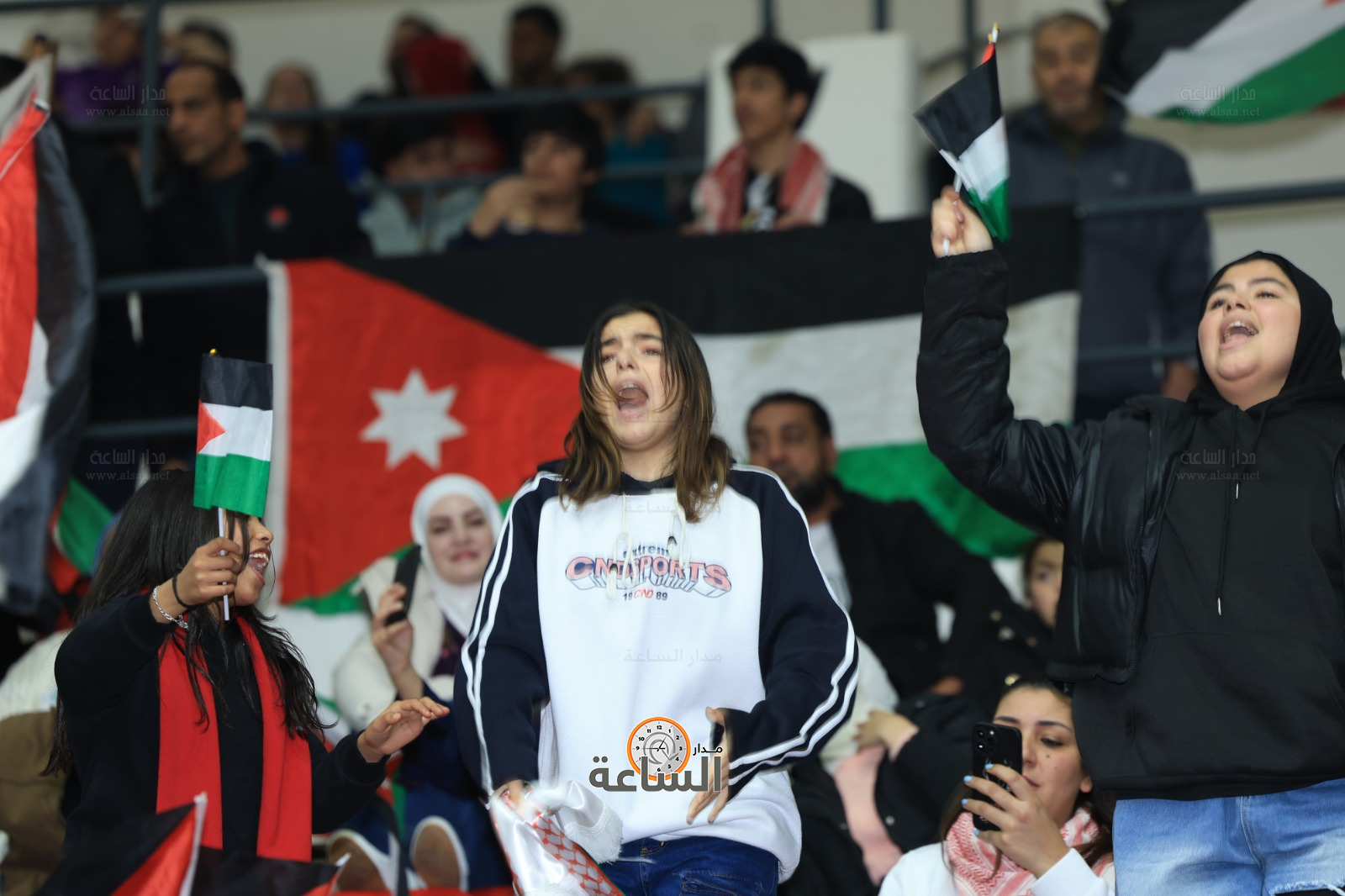 Madar Al-Saa Images 0.41829709352249833