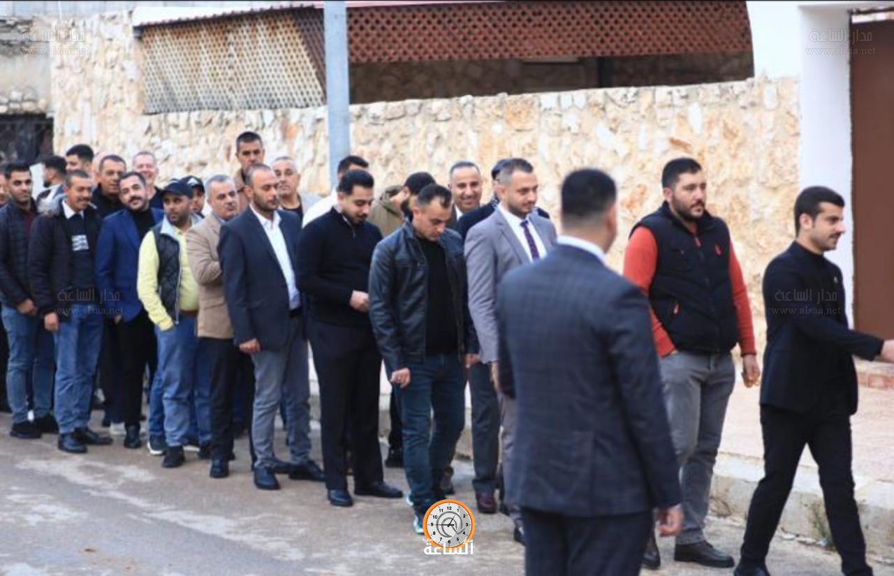 Madar Al-Saa Images 0.45445018492163247