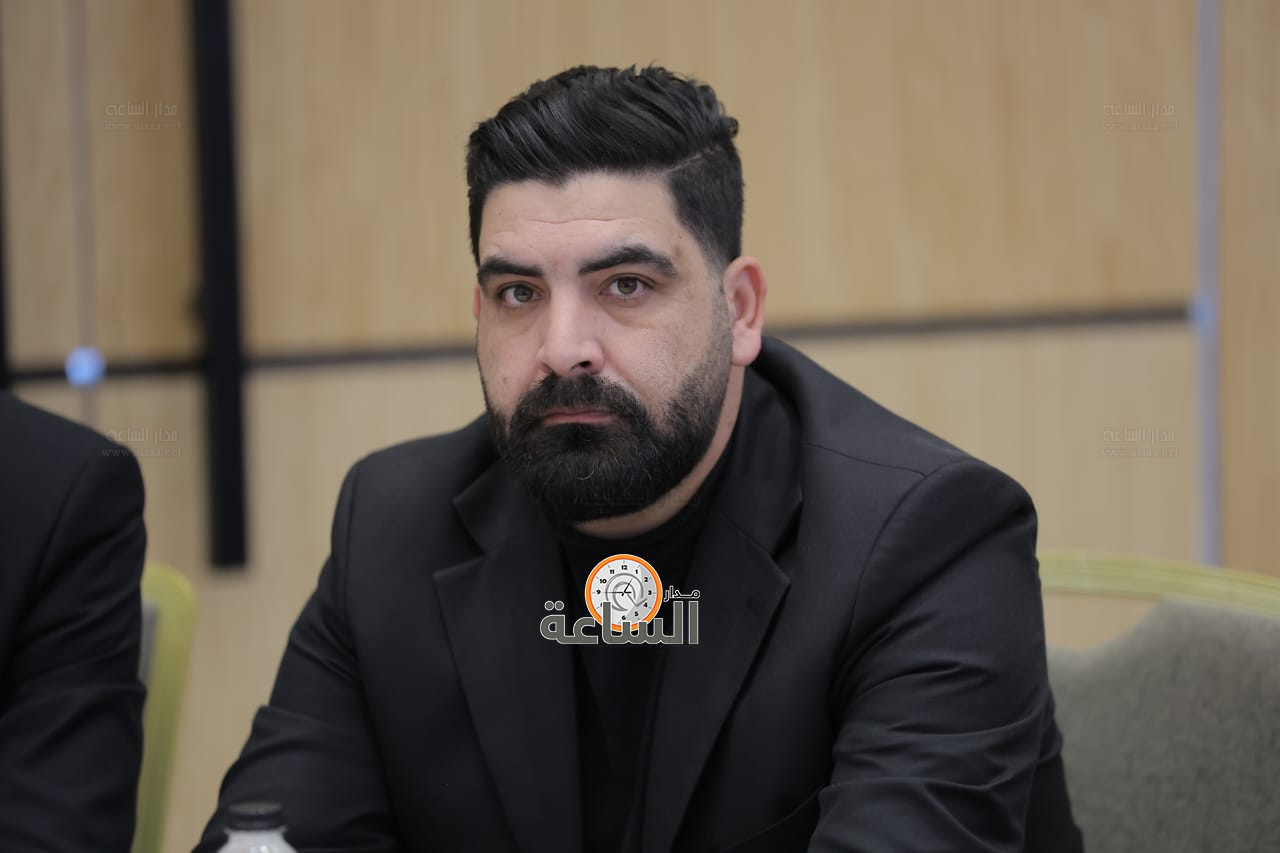 Madar Al-Saa Images 0.7357081778676172