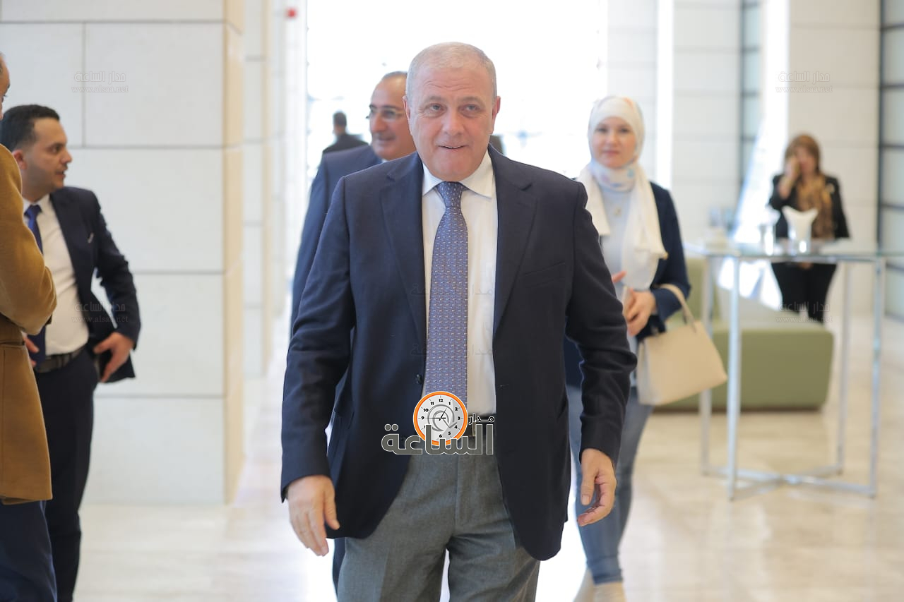 Madar Al-Saa Images 0.38623888634419157