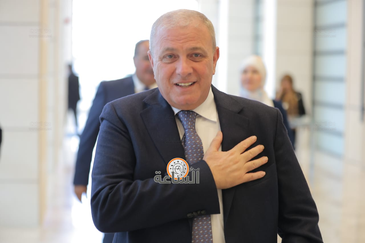 Madar Al-Saa Images 0.9418818334014892