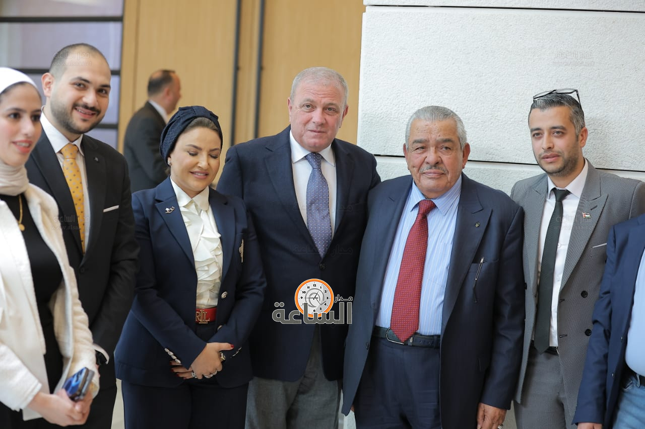 Madar Al-Saa Images 0.5875122353472306