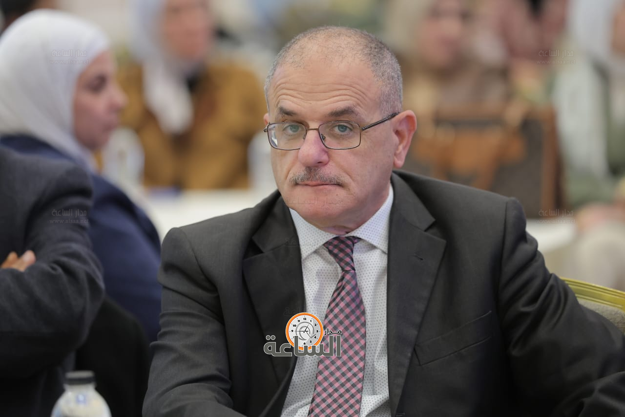 Madar Al-Saa Images 0.4307053893728138