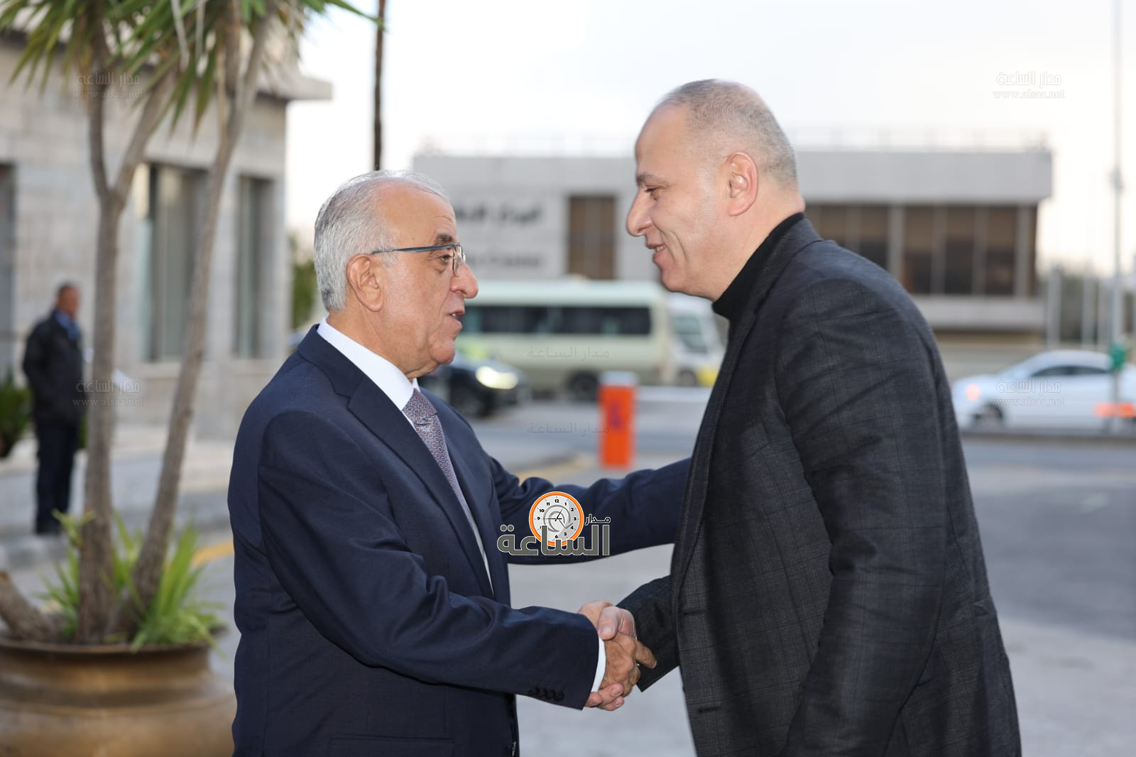 Madar Al-Saa Images 0.3887601722879531