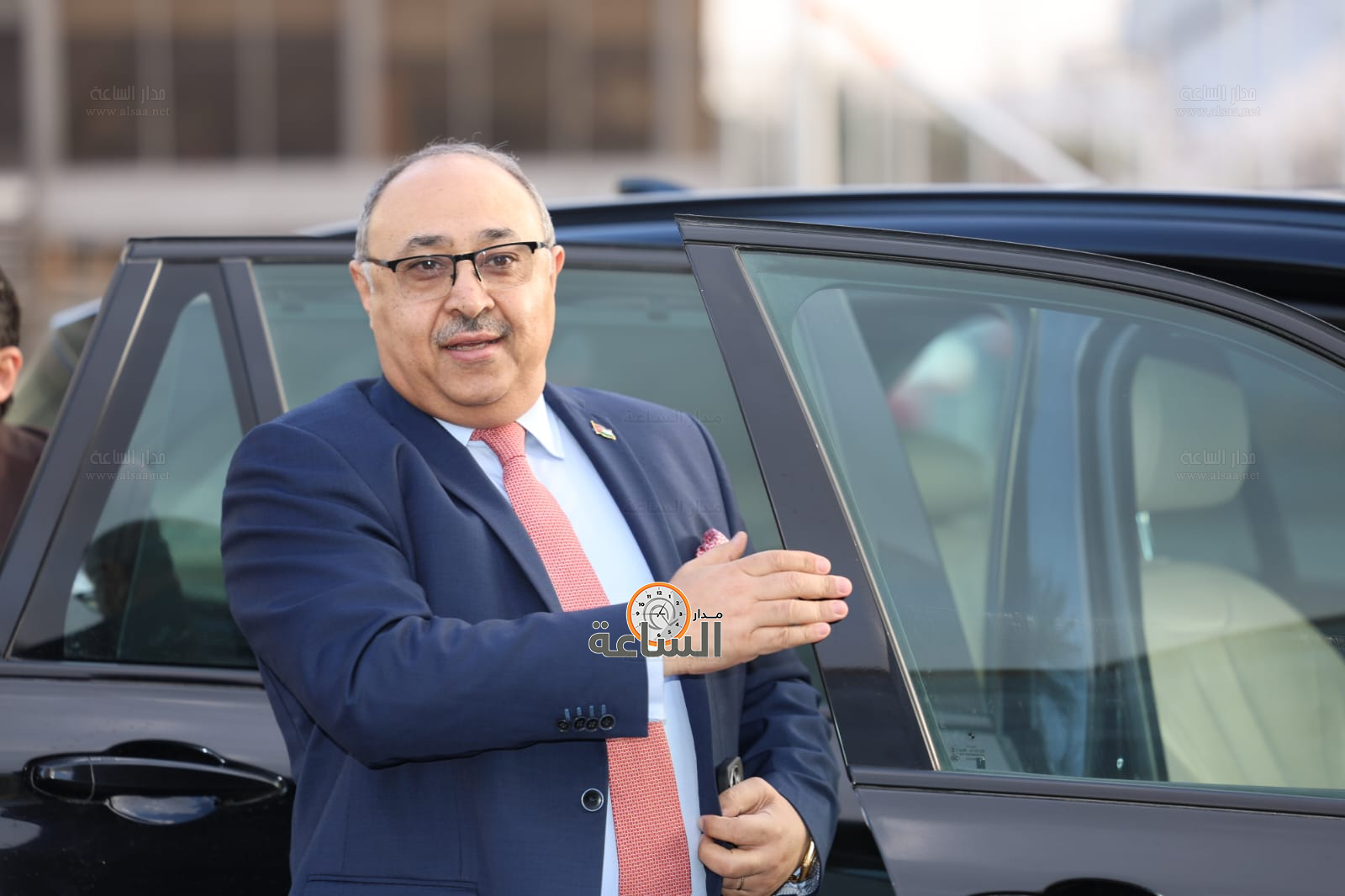 Madar Al-Saa Images 0.3685128171178178