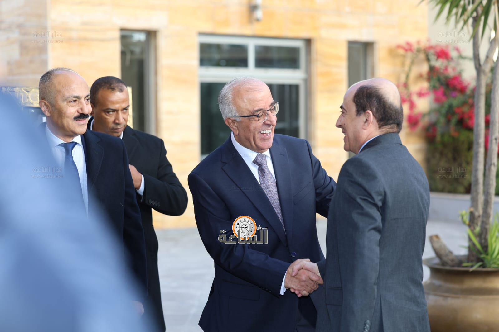 Madar Al-Saa Images 0.5397034994558999