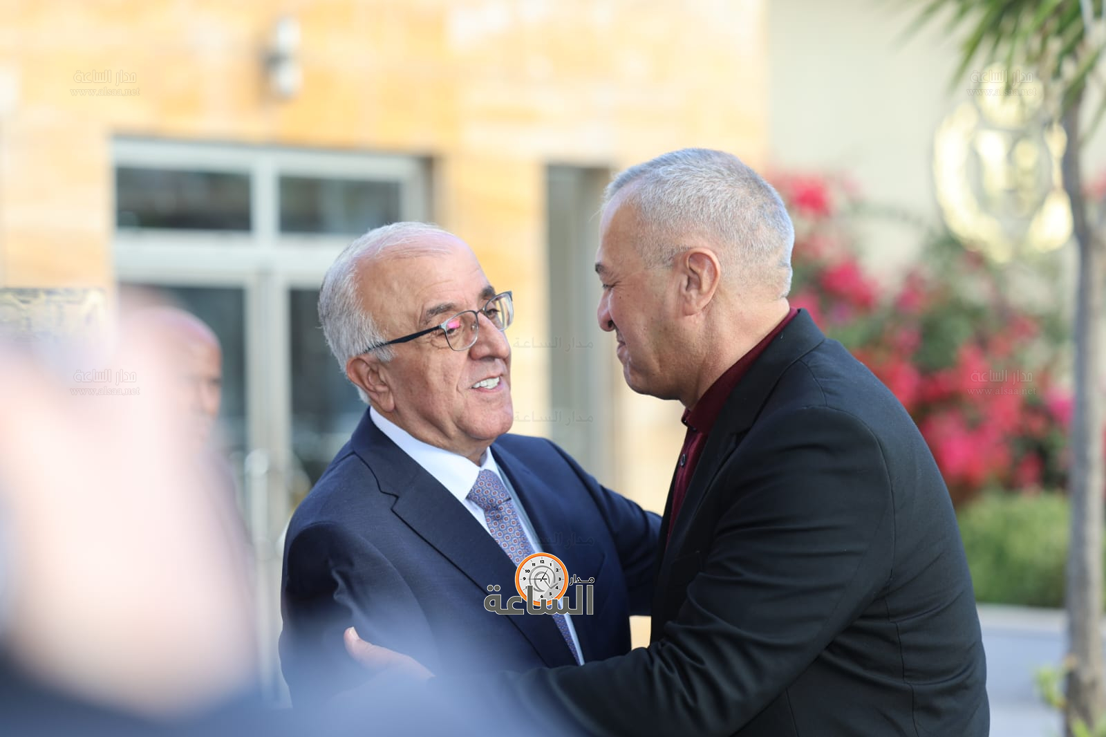 Madar Al-Saa Images 0.5011432935846124