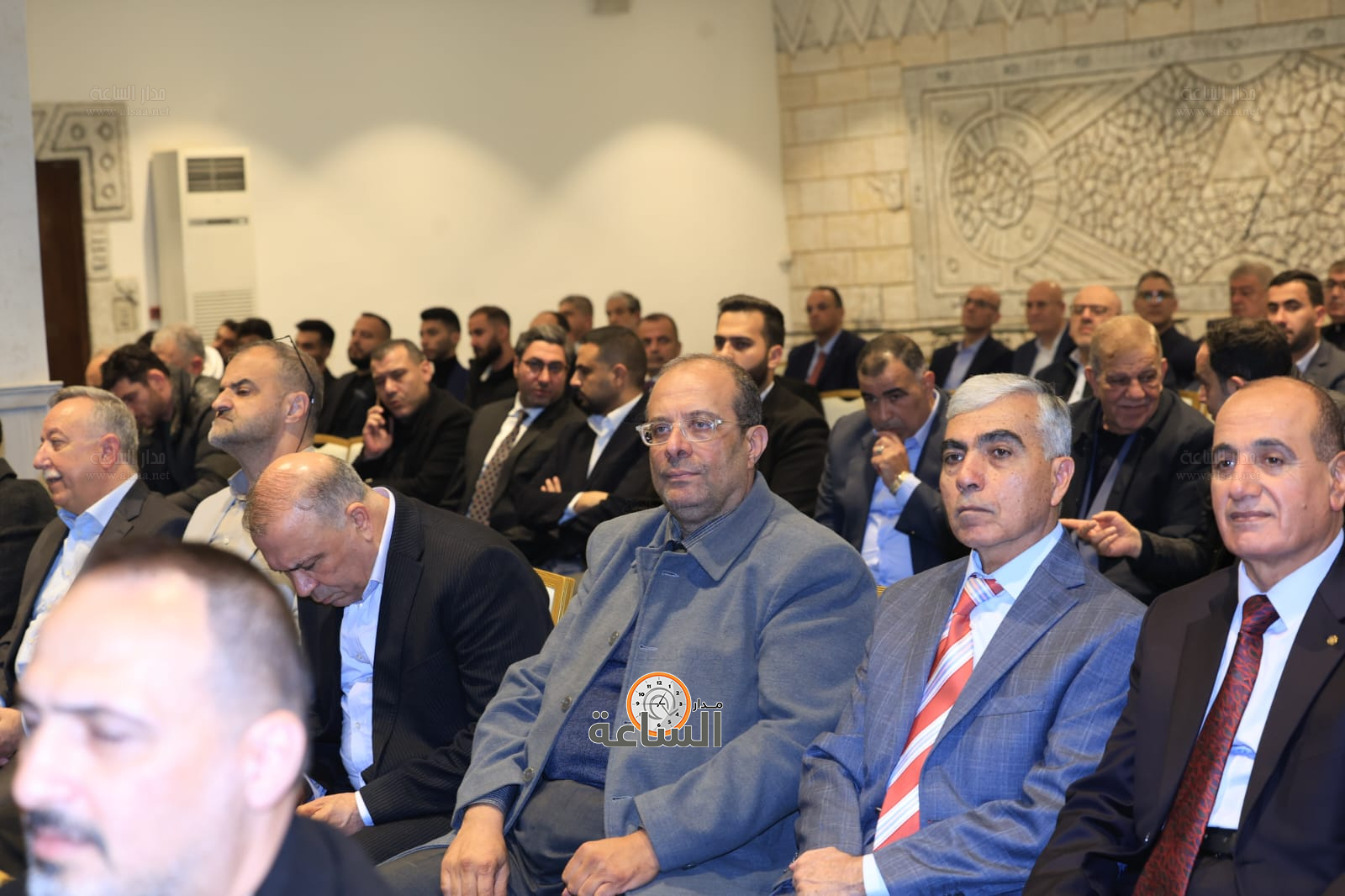 Madar Al-Saa Images 0.2550673303267551