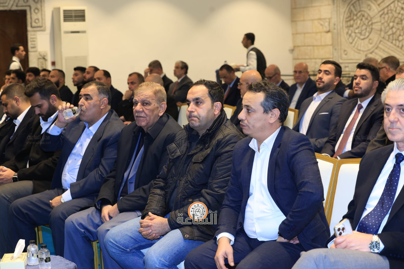 Madar Al-Saa Images 0.8923155952802