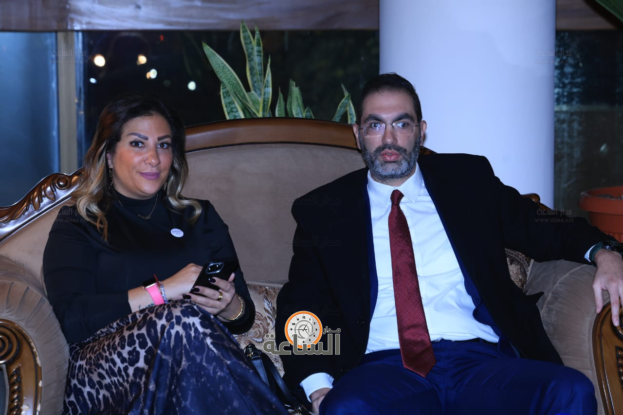 Madar Al-Saa Images 0.2345090393883551