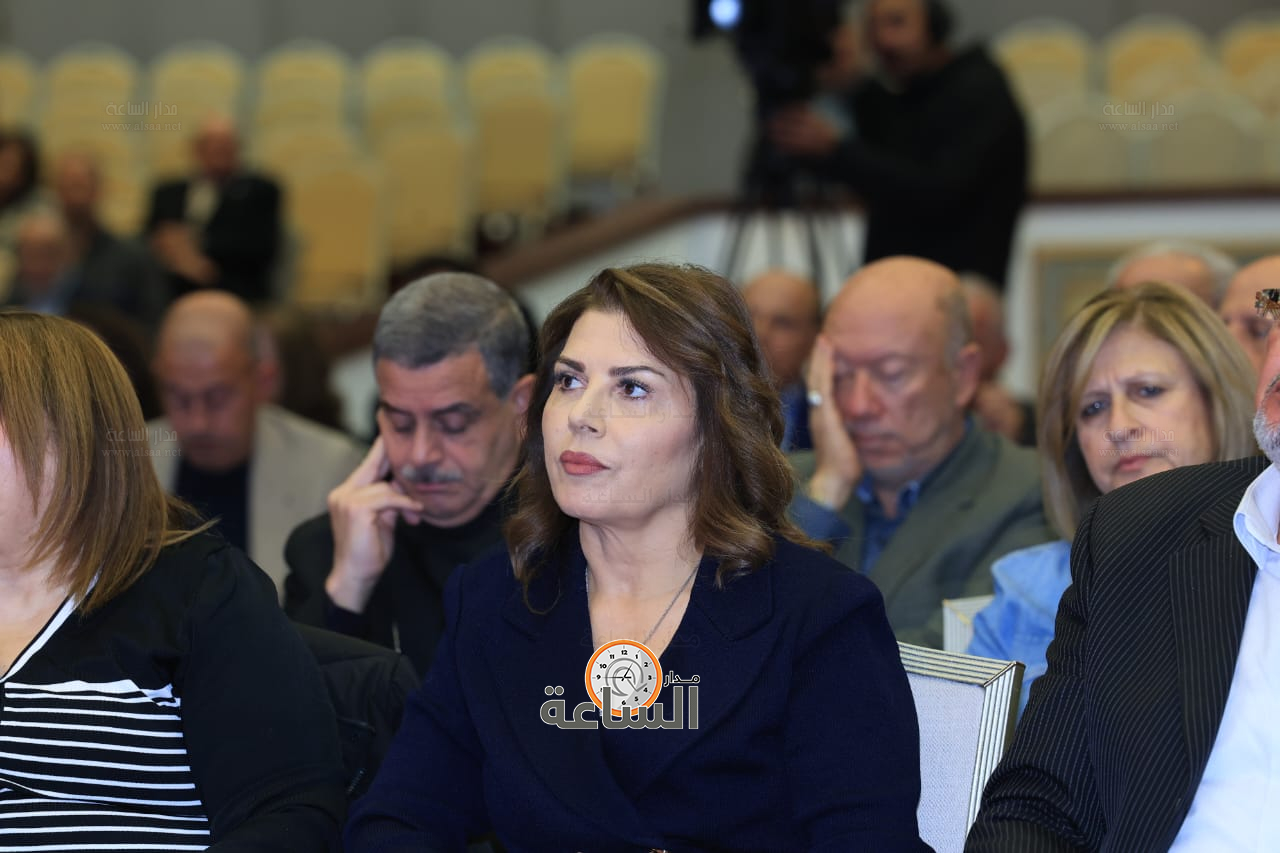 Madar Al-Saa Images 0.4861804015241391