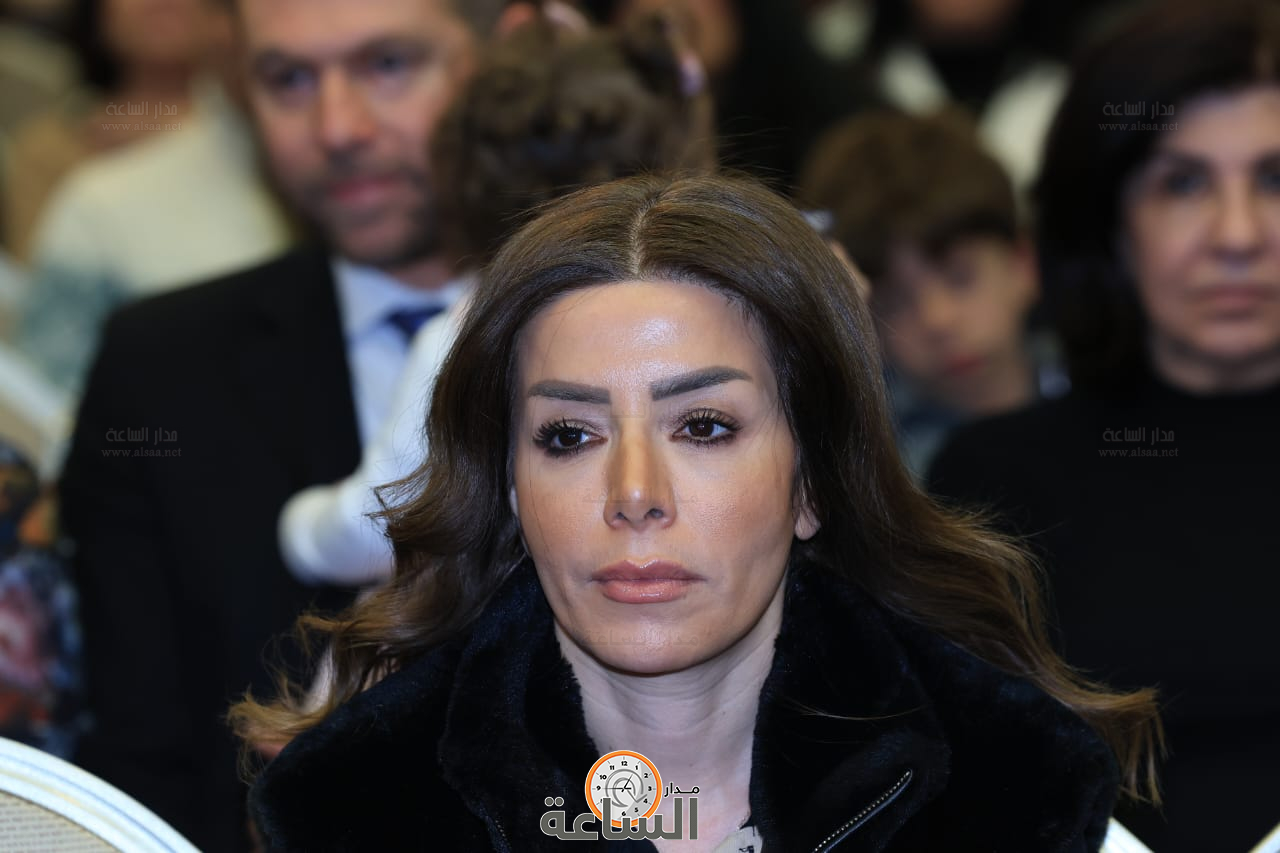 Madar Al-Saa Images 0.13187359421191325