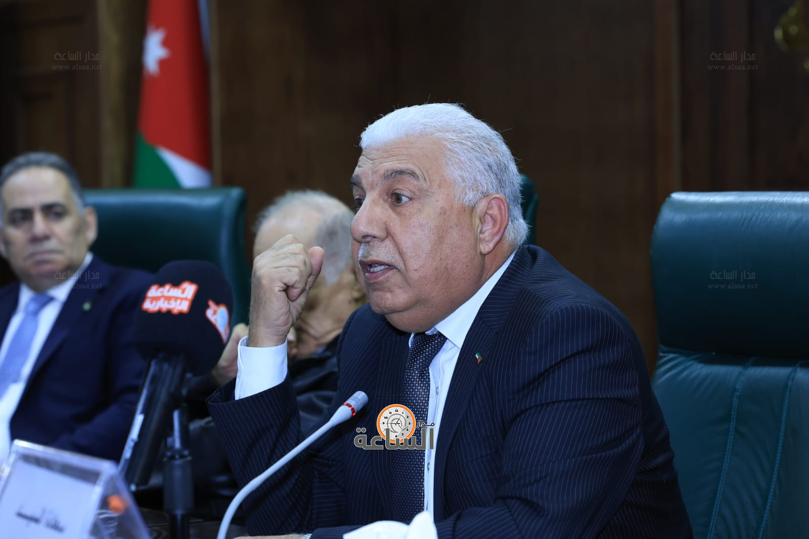 Madar Al-Saa Images 0.49034347300282777