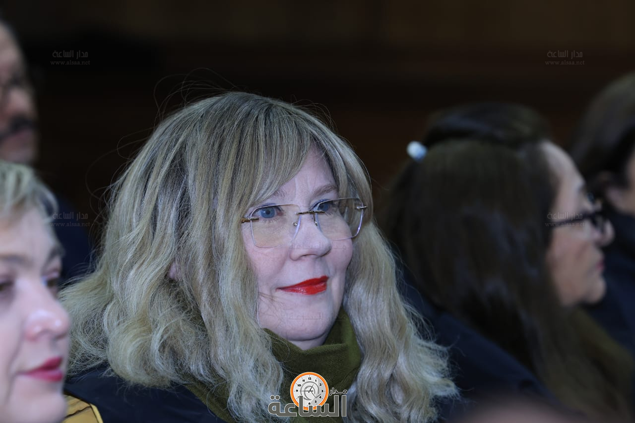 Madar Al-Saa Images 0.32745771219787667