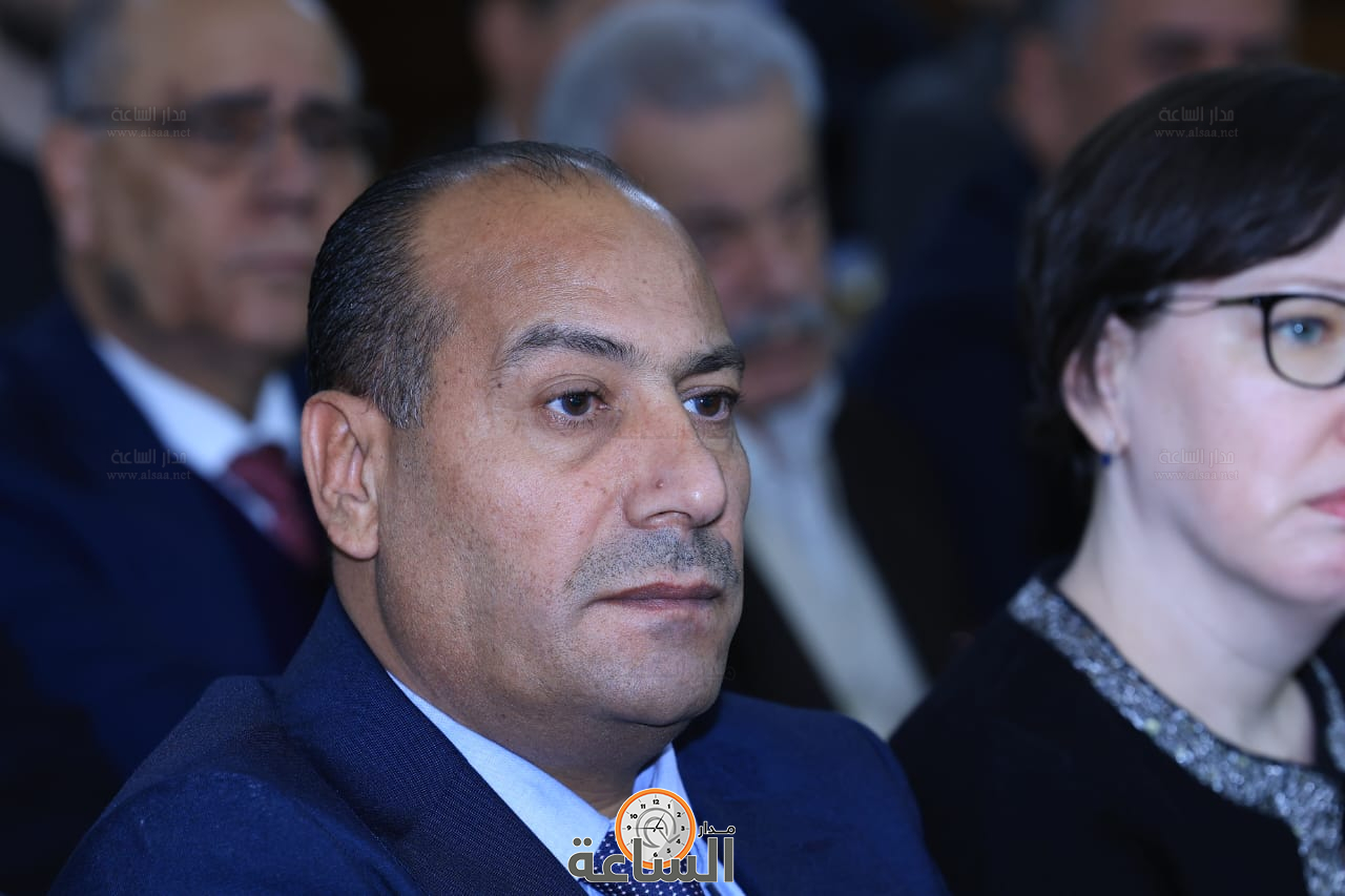 Madar Al-Saa Images 0.10693642004643888