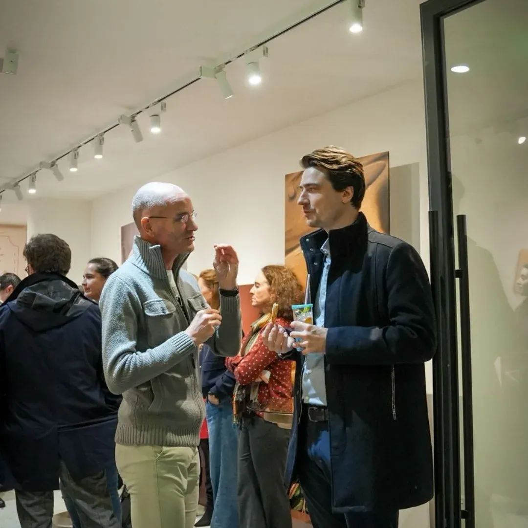 Madar Al-Saa Images 0.9251167370403994