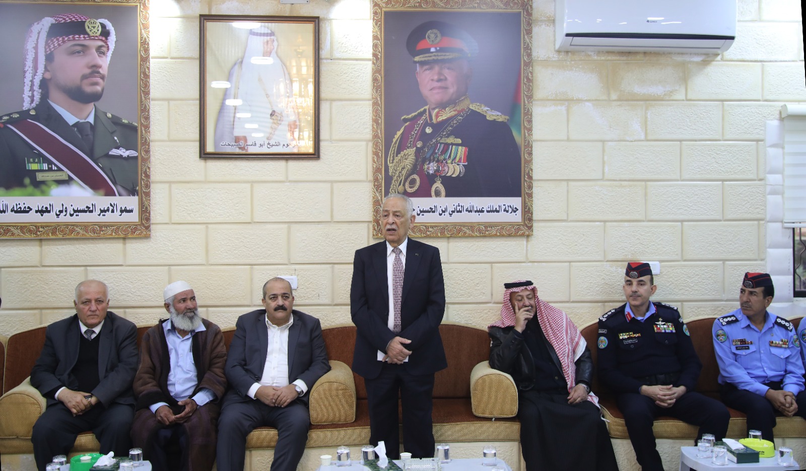 Madar Al-Saa Images 0.4608673791113921