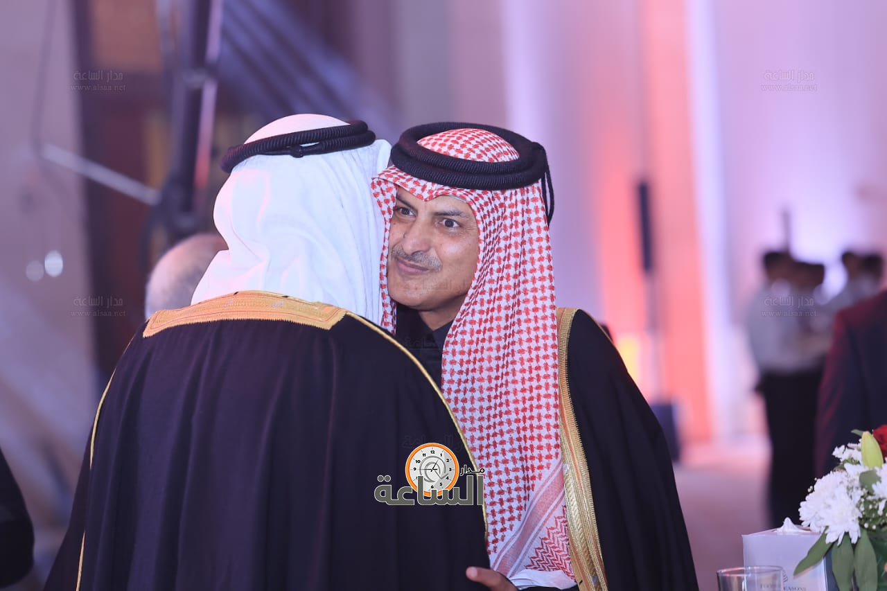 Madar Al-Saa Images 0.3858178711410708