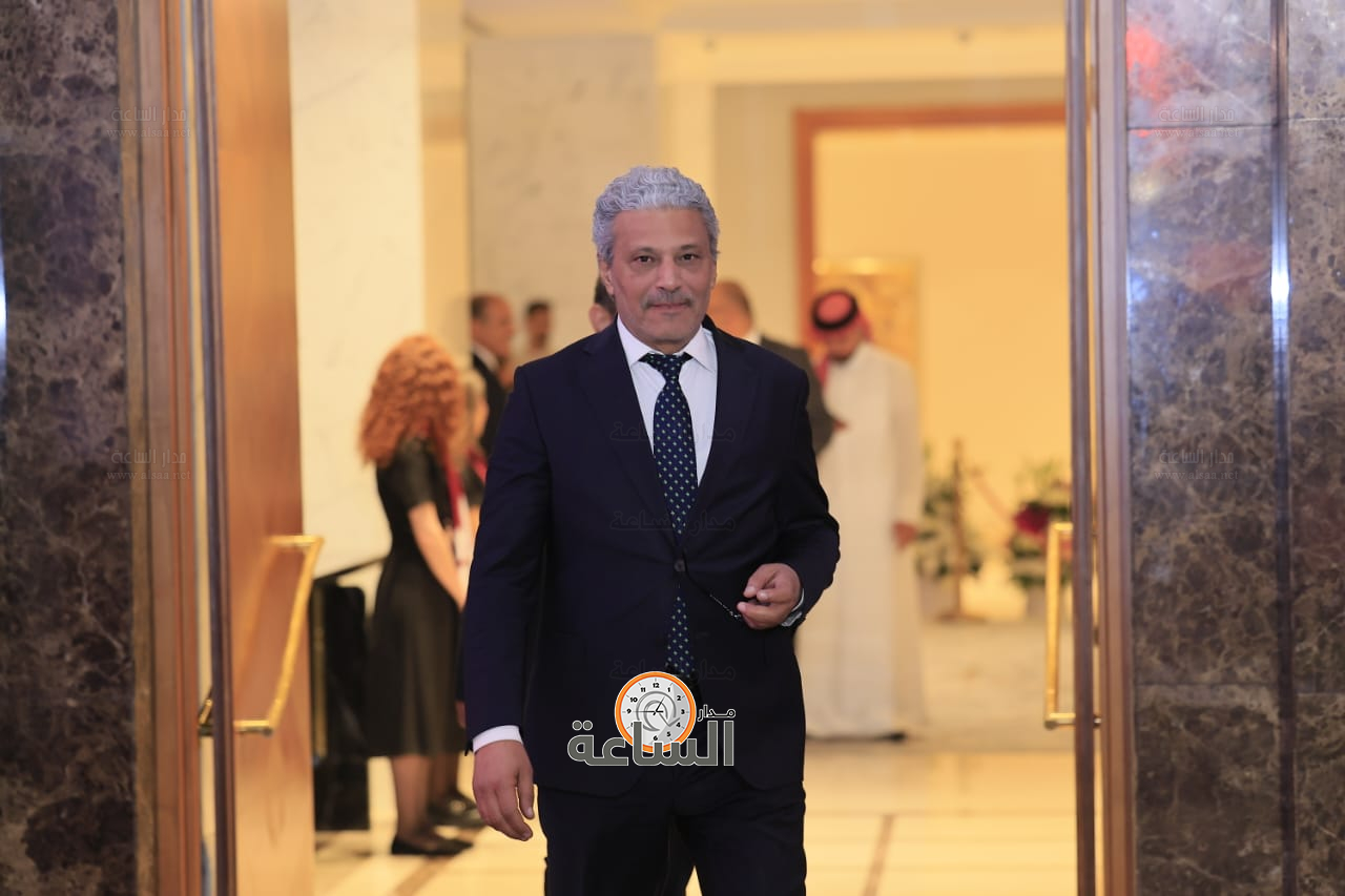 Madar Al-Saa Images 0.9800995054321218