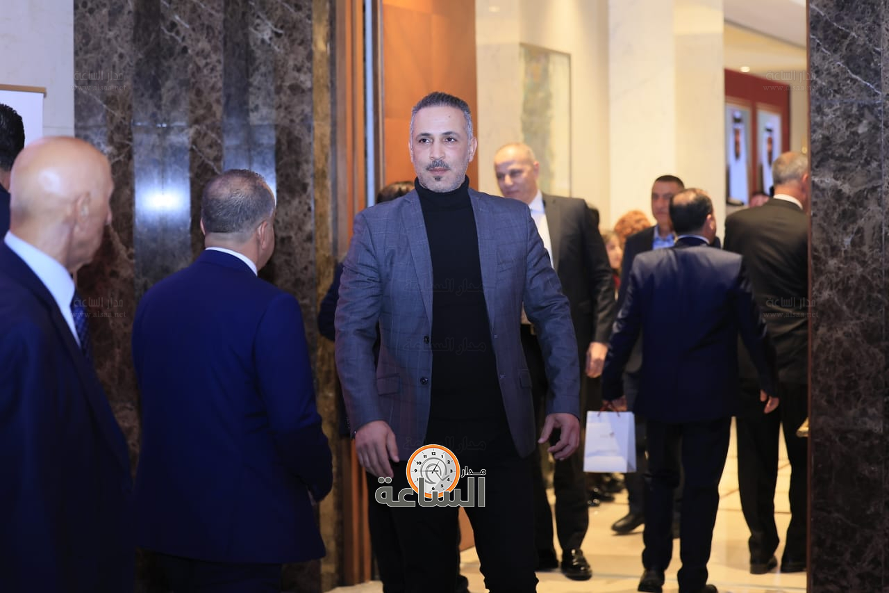 Madar Al-Saa Images 0.3330408629037528