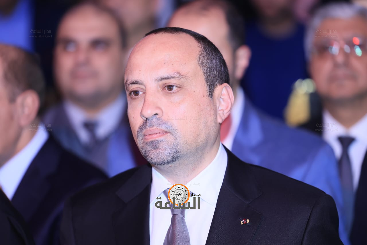 Madar Al-Saa Images 0.4270261702884849