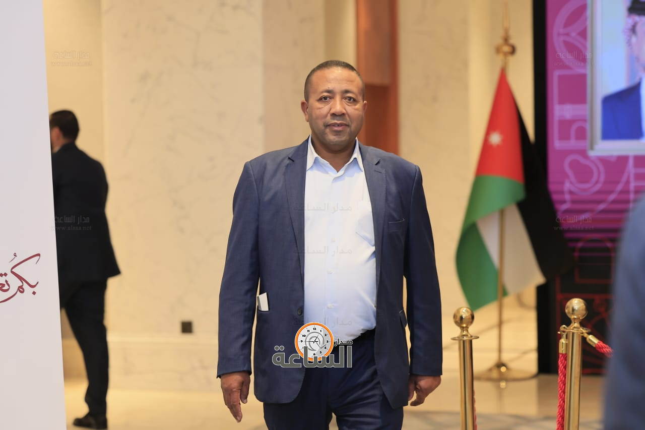 Madar Al-Saa Images 0.895228551872819