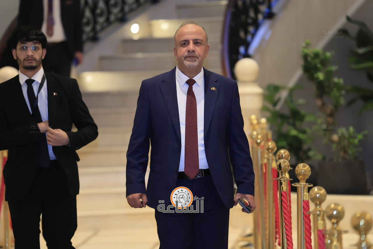 Madar Al-Saa Images 0.2755841404183189