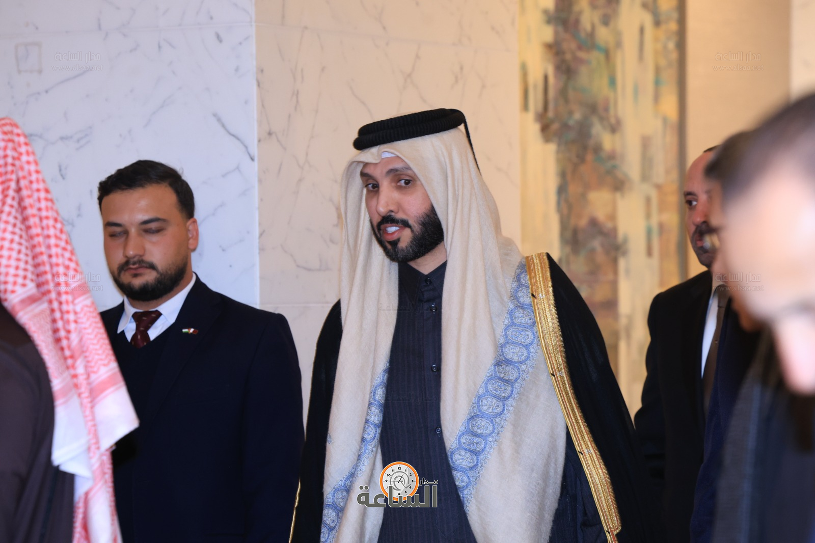 Madar Al-Saa Images 0.24674163429605633