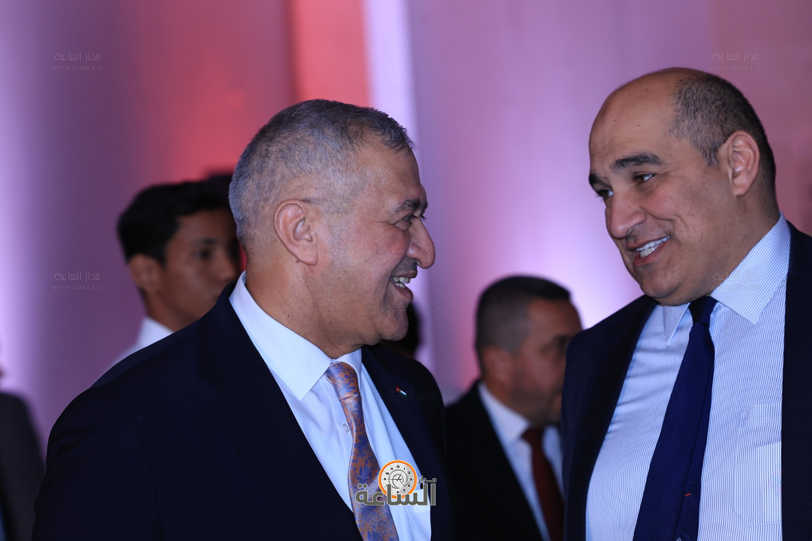 Madar Al-Saa Images 0.4778578461237617