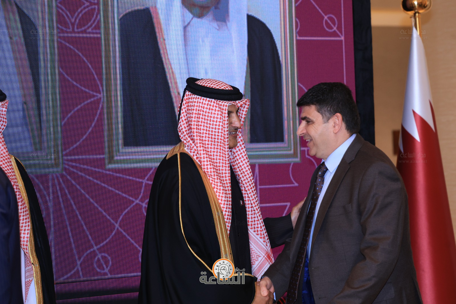 Madar Al-Saa Images 0.49420093532771014