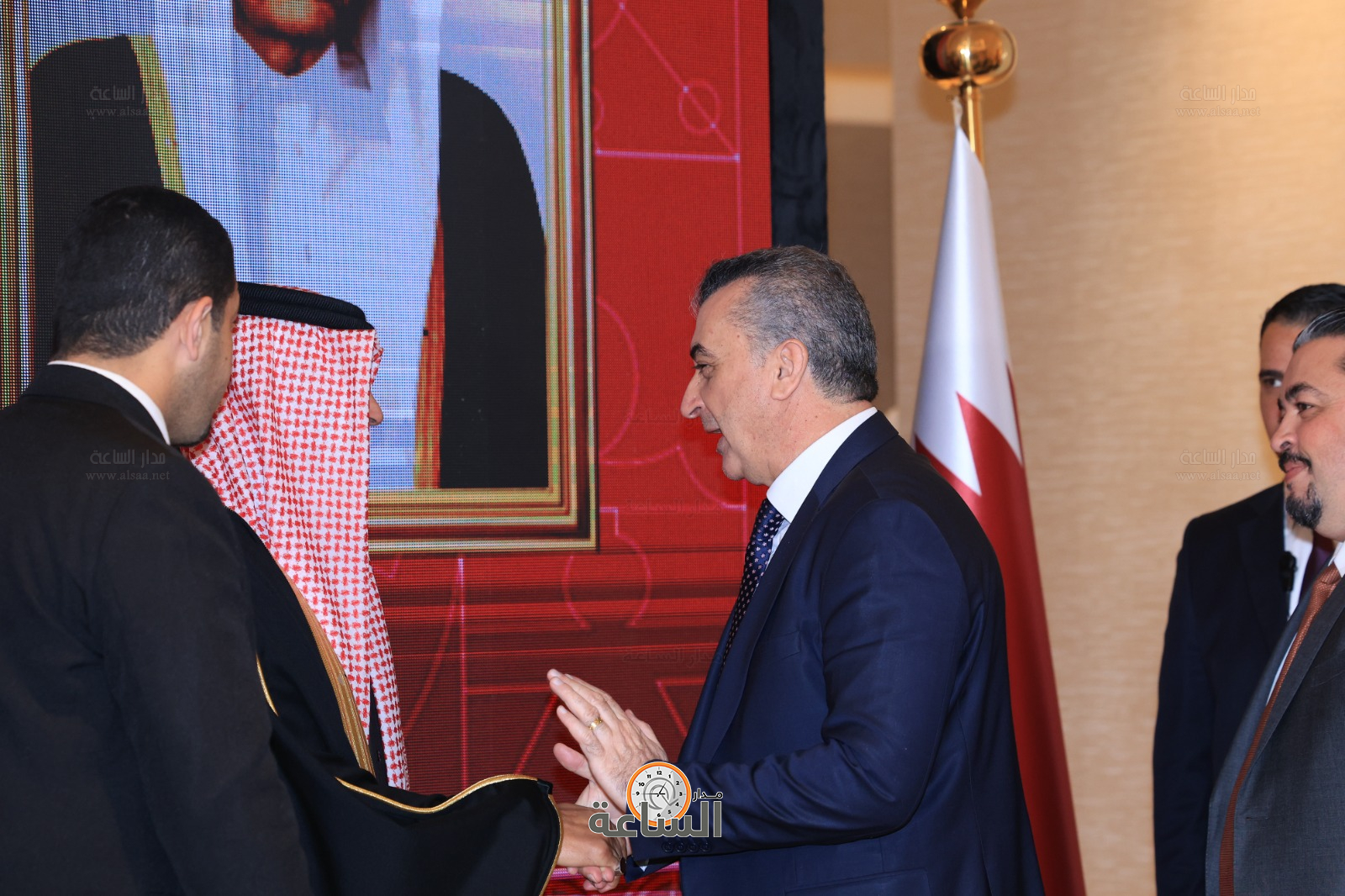 Madar Al-Saa Images 0.066745319445496